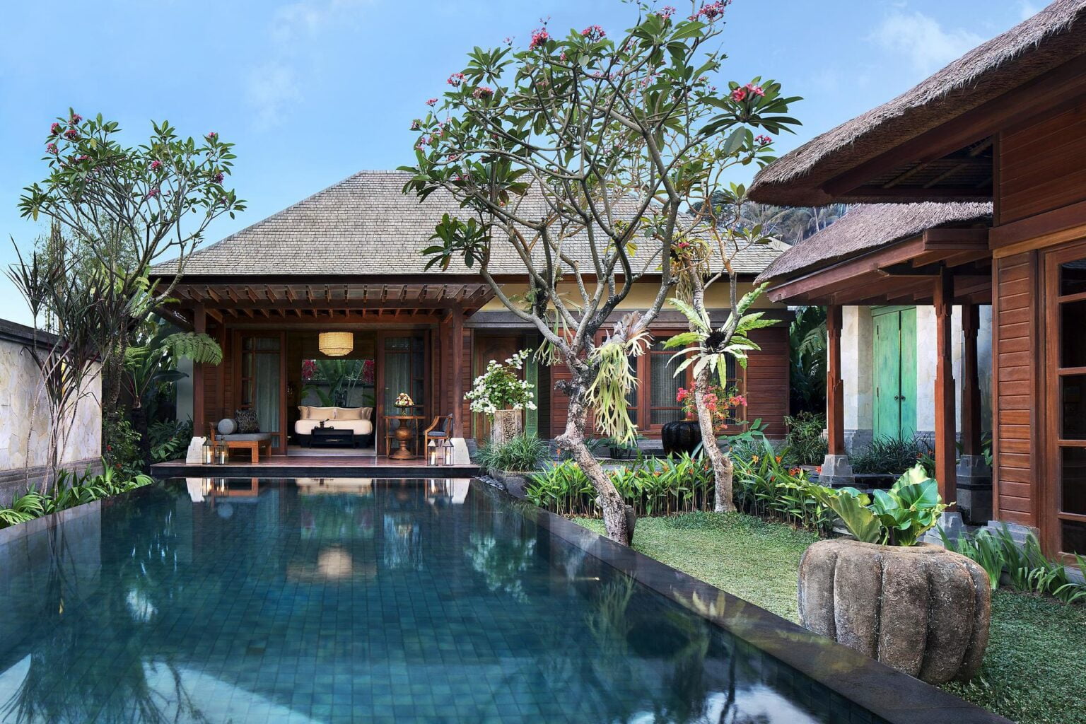 Hotel-Mandapa-a-Ritz-Carlton-Reserve-wakacje-w-Indonezji-wczasy-na-Bali-wycieczki-na-Bali-podroze-do-Indonezji-szyte-na-miare-wakacje-na-Bali.jpg