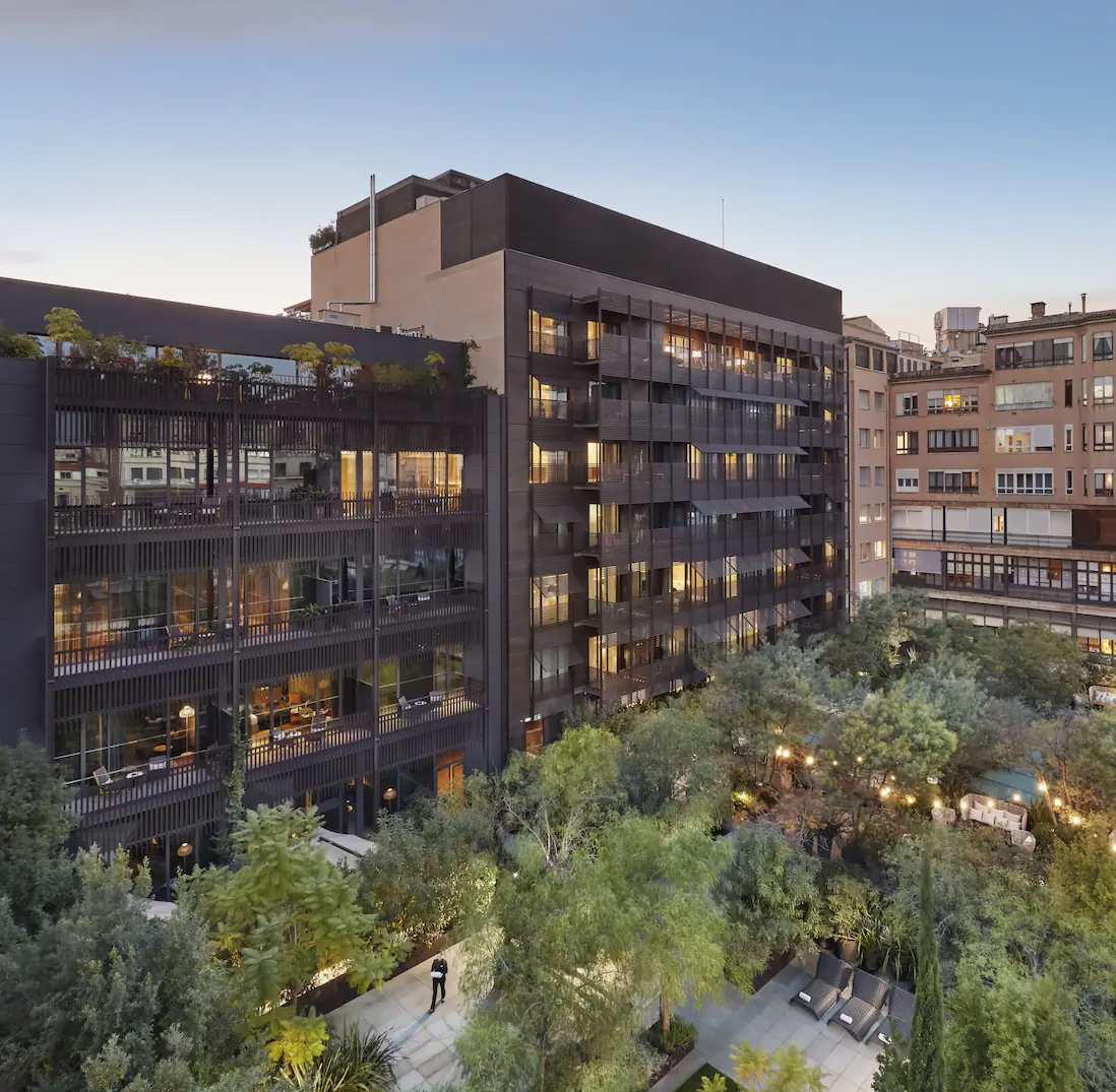 Hotel-Mandarin-Oriental-Barcelona-wczasy-w-Barcelonie-najlepsze-hotele-w-Barcelonie-wakacje-w-Hiszpanii-luksusowe-hotele-w-Barcelonie-2.png