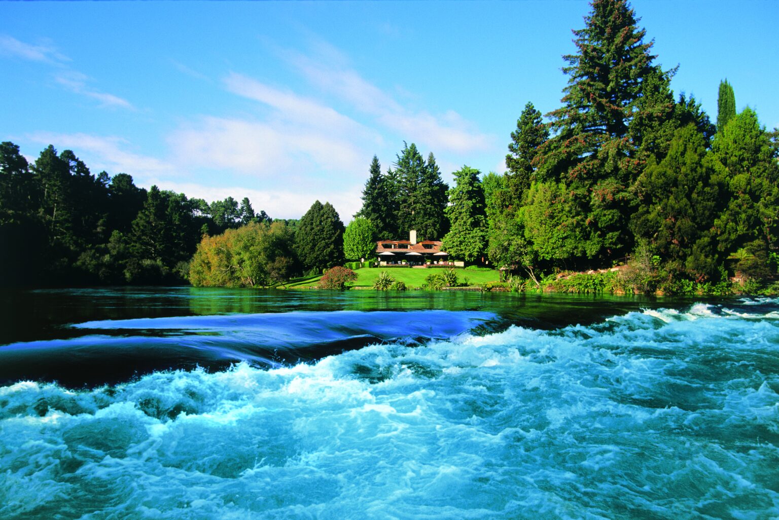 Huka-Lodge-1.jpg