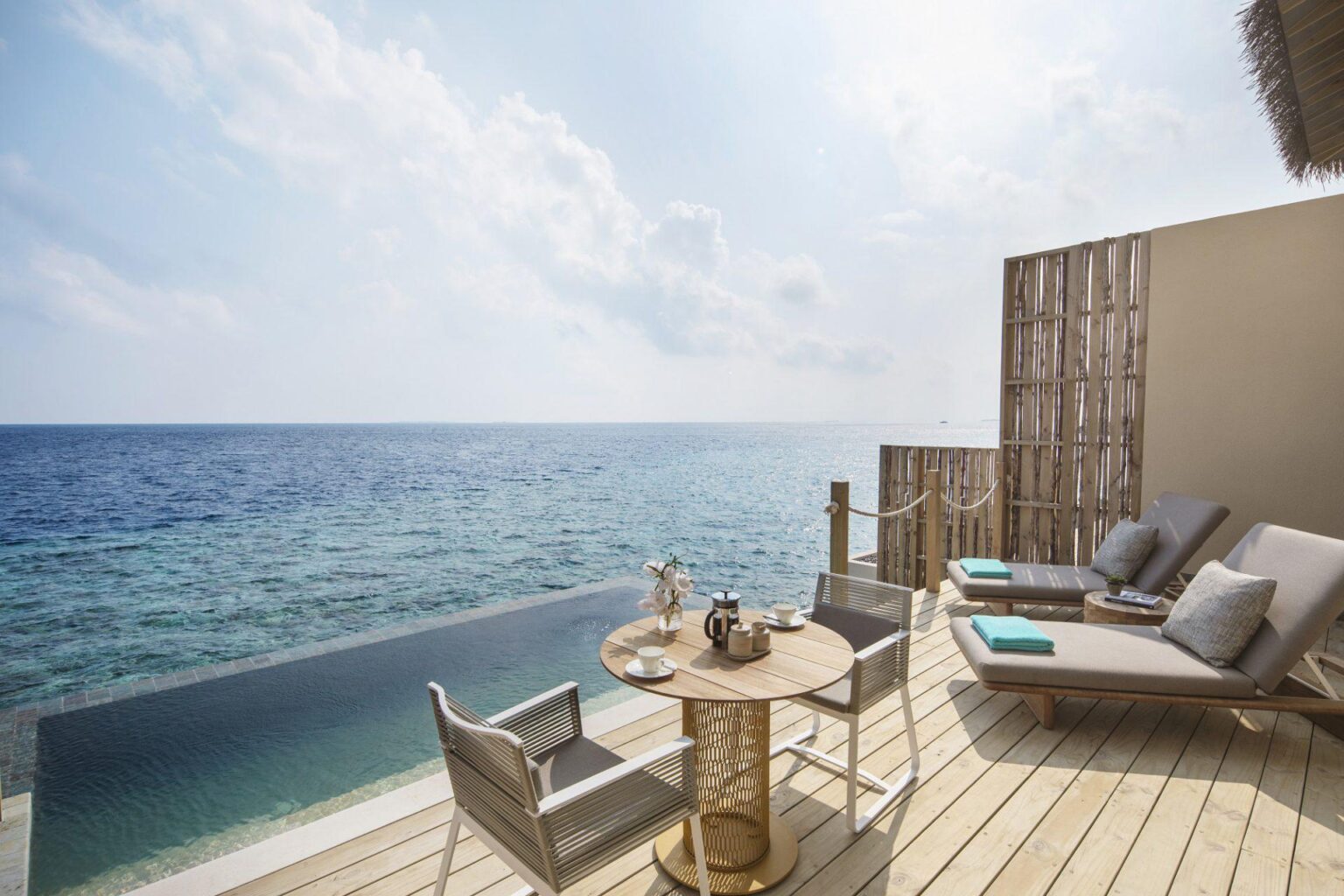 InterContinental-Maldives-Maamunagau-Resort-Malediwy-luksusowe-hotele-na-Malediwach-ekskluzywne-wczasy-na-Malediwach-najlepsze-hotele-na-Malediwach-35.jpg