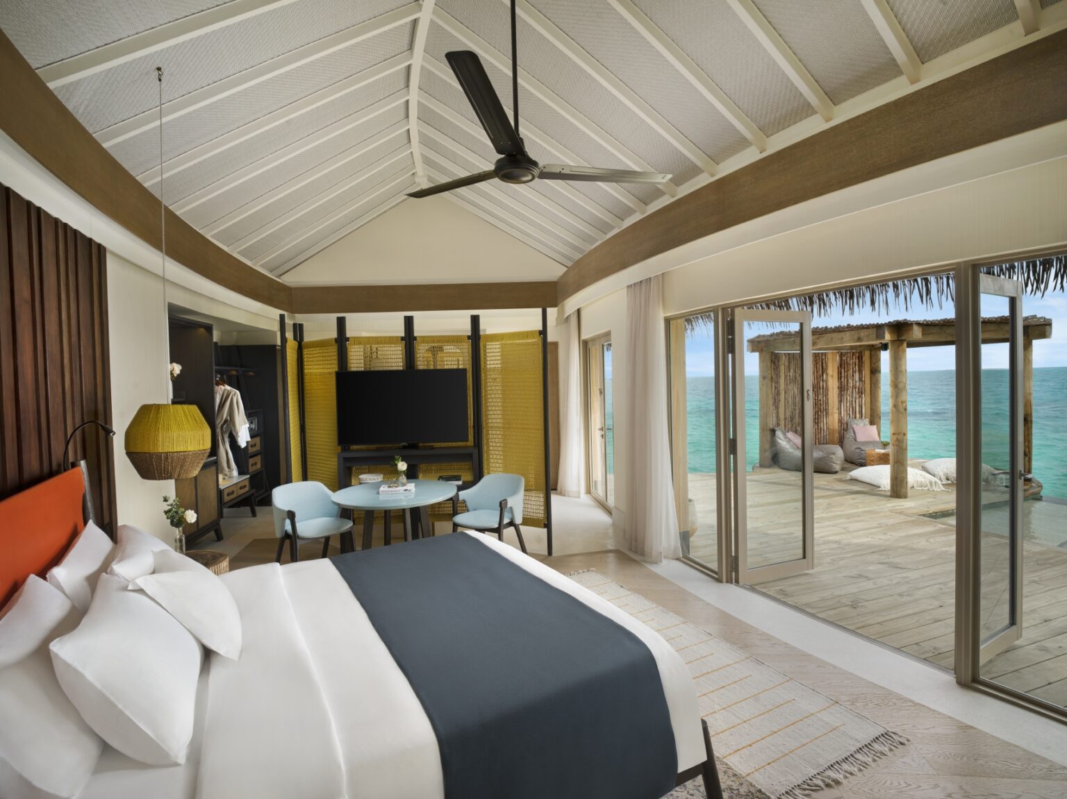 InterContinental-Maldives-Maamunagau-Resort-Malediwy-luksusowe-hotele-na-Malediwach-ekskluzywne-wczasy-na-Malediwach-najlepsze-hotele-na-Malediwach-4.jpg