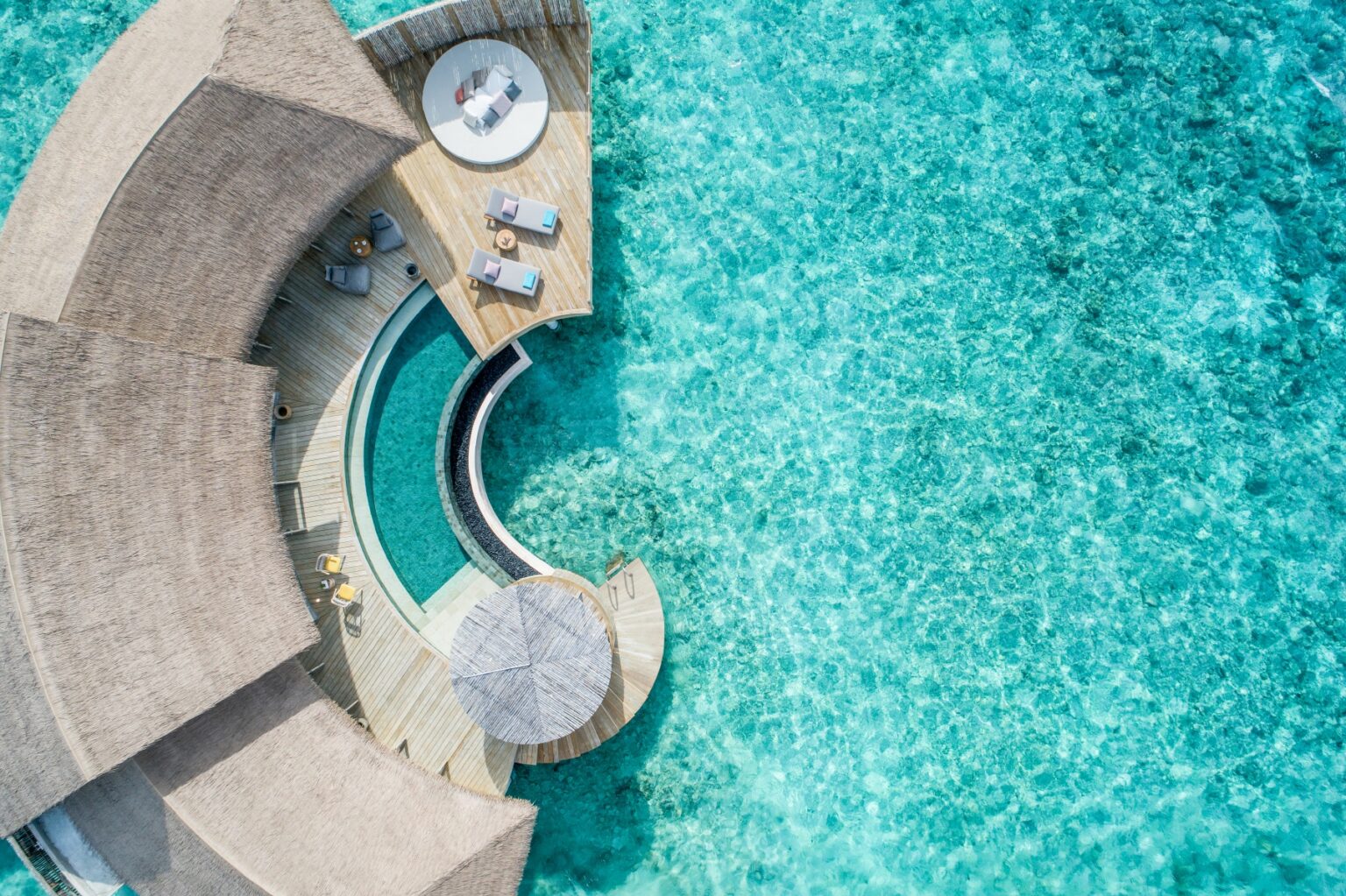 InterContinental-Maldives-Maamunagau-Resort-Malediwy-luksusowe-hotele-na-Malediwach-ekskluzywne-wczasy-na-Malediwach-najlepsze-hotele-na-Malediwach-5.jpg