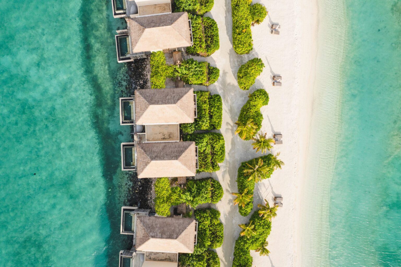 InterContinental-Maldives-Maamunagau-Resort-Malediwy-luksusowe-hotele-na-Malediwach-ekskluzywne-wczasy-na-Malediwach-najlepsze-hotele-na-Malediwach-56.jpg