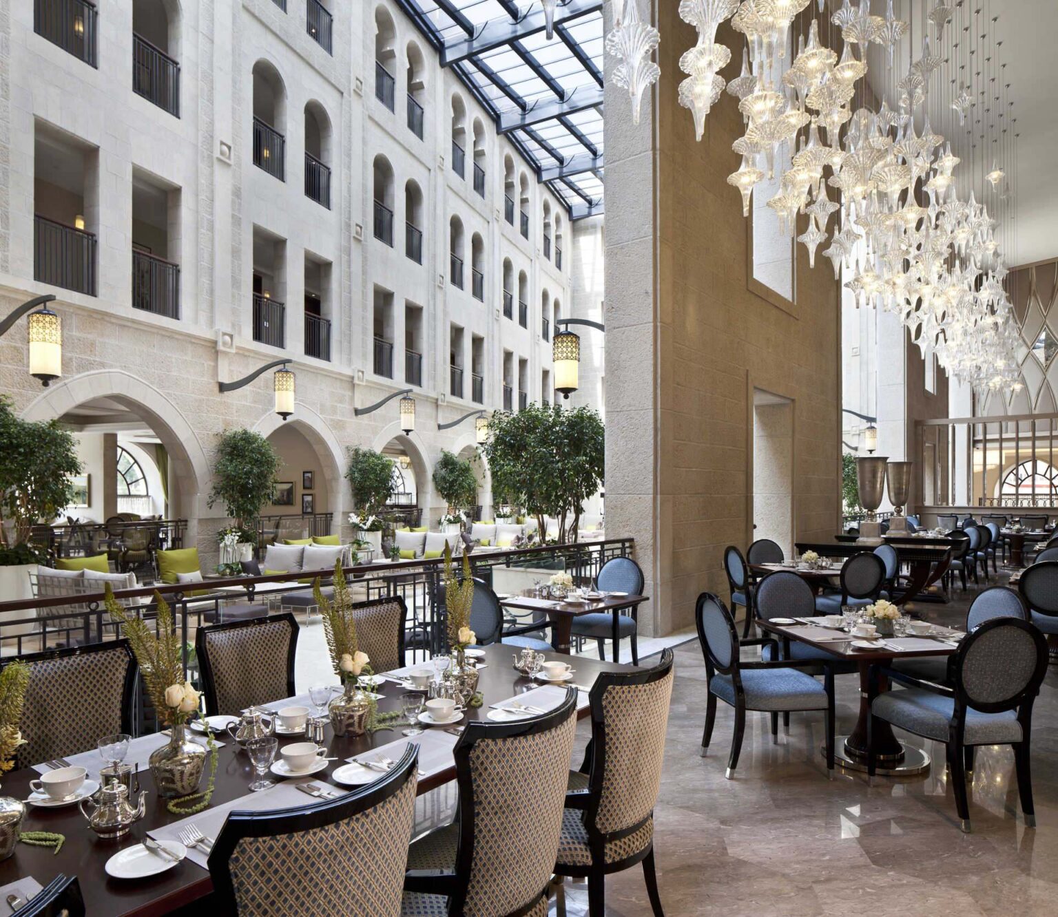 Izrael-Jerozolima-Waldorf-Astoria-dining.jpg