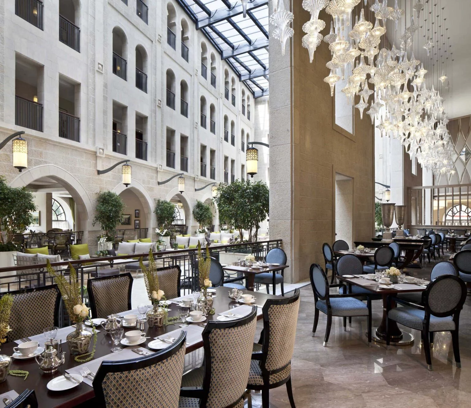 Izrael-Jerozolima-Waldorf-Astoria-dining.jpg