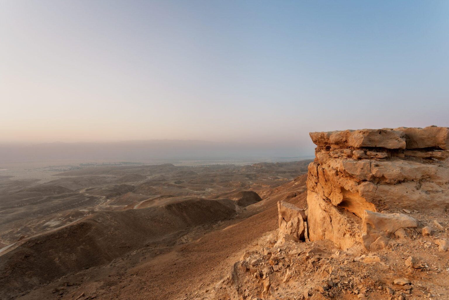 Izrael-Pustynia-Negev-Six-Senses-Shaharut-Arava_Valley_view_8026-A4.jpg