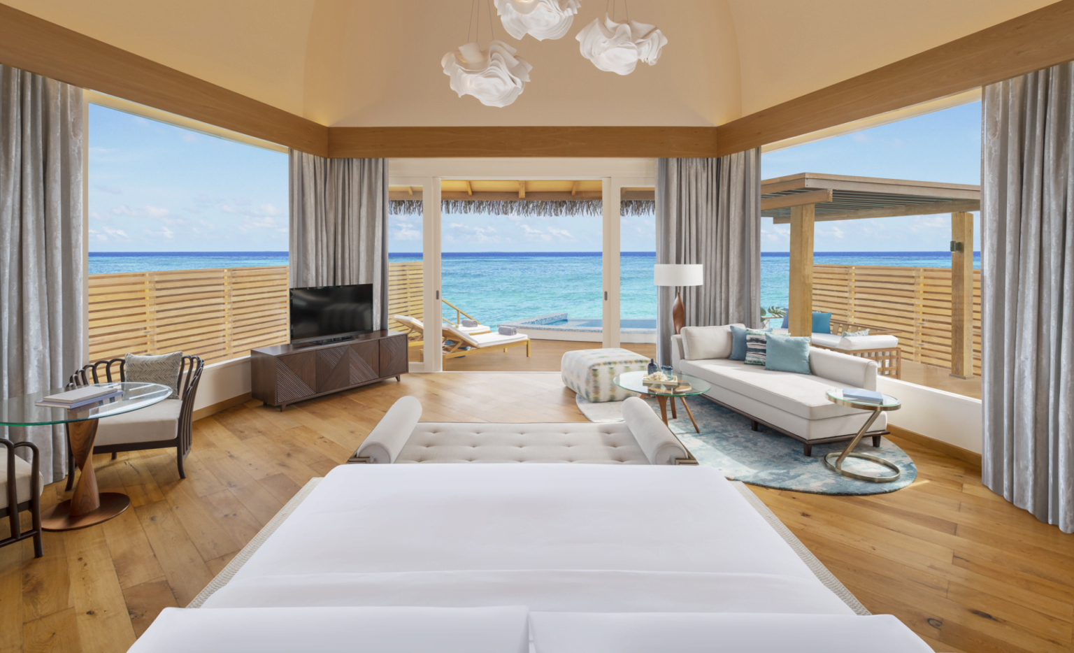 JW-Marriott-Maldives-Resort-Spa-luksusowe-hotele-na-Malediwach-ekskluzywne-wczasy-na-Malediwach-wycieczki-na-malediwy-szyte-na-miare-19.png