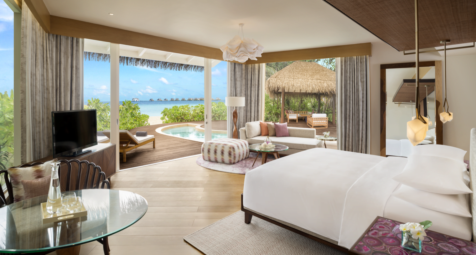 JW-Marriott-Maldives-Resort-Spa-luksusowe-hotele-na-Malediwach-ekskluzywne-wczasy-na-Malediwach-wycieczki-na-malediwy-szyte-na-miare-8.png