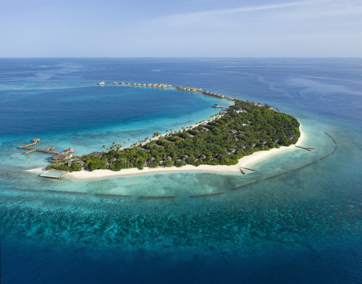 JW-Marriott-Maldives-Resort-Spa-luksusowe-hotele-na-Malediwach-ekskluzywne-wczasy-na-Malediwach-wycieczki-na-malediwy-szyte-na-miare-9.png