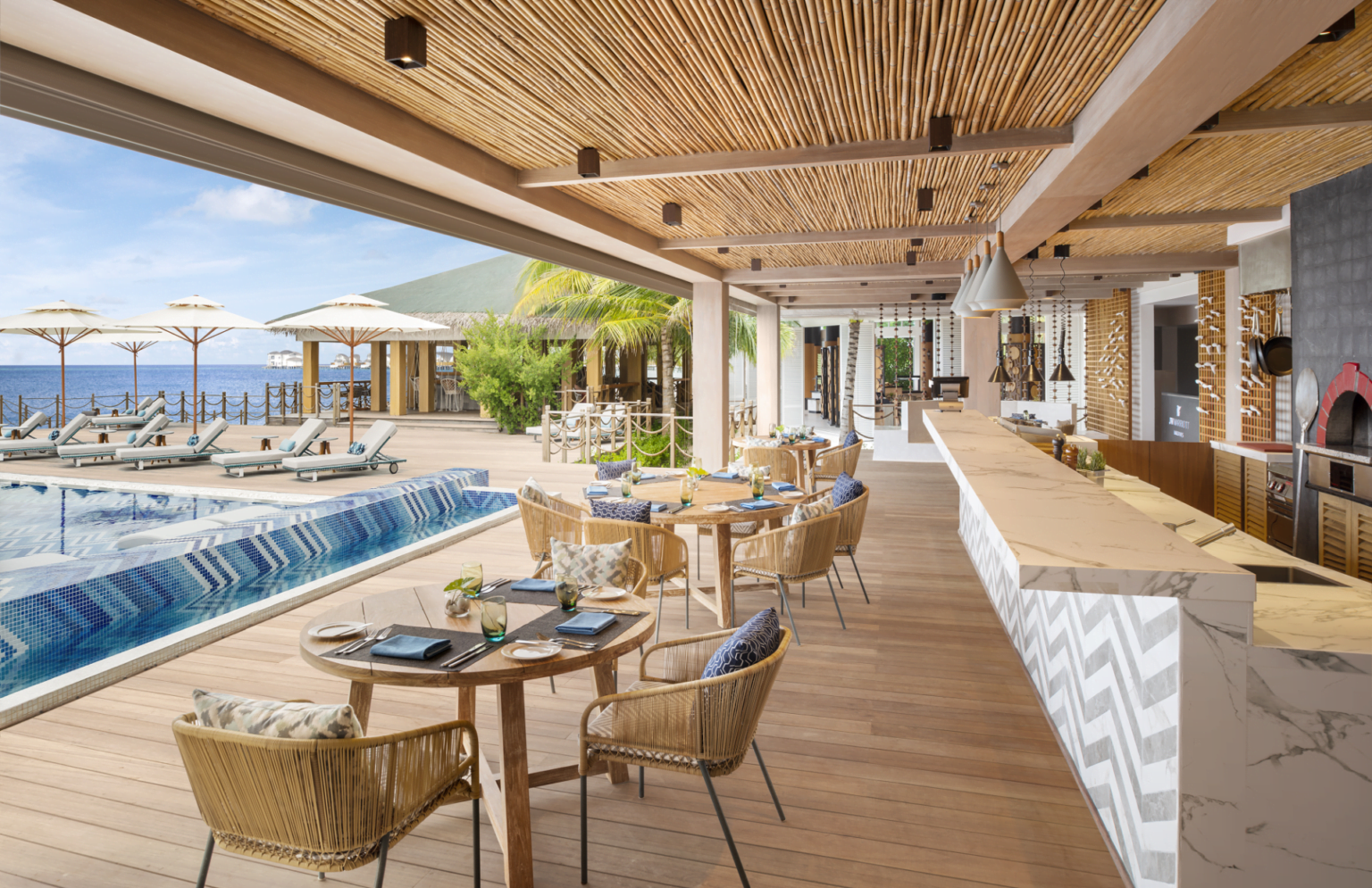 JW-Marriott-Maldives-Resort-Spa-luksusowe-hotele-na-Malediwach-ekskluzywne-wczasy-na-Malediwach-wycieczki-na-malediwy-szyte-na-miare-q18-16.png