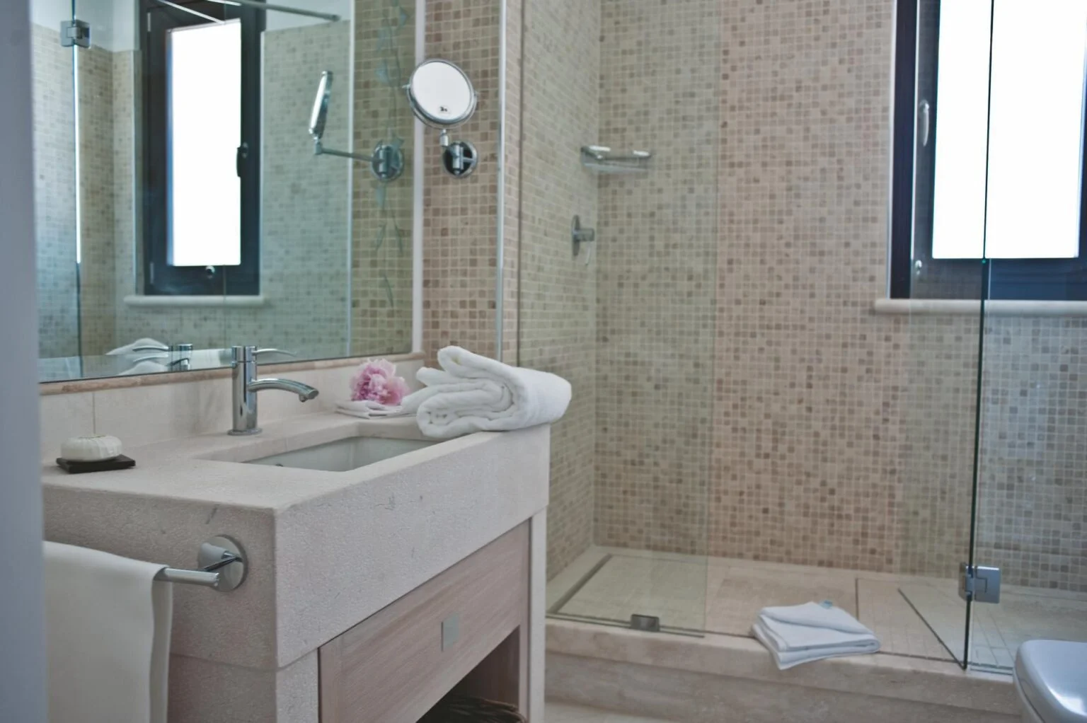 Junior-Suite-Frontal-Sea-View-1.jpg