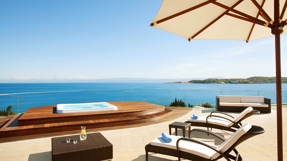 Kempinski-Hotel-Adriatic-Istria-Chorwacja-taras-suite-sea-view.jpg