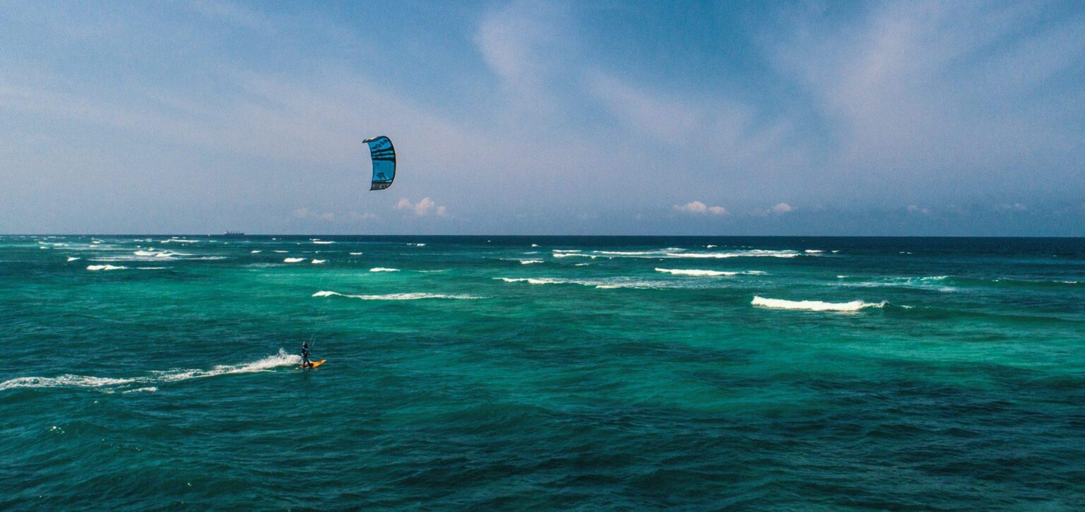 Kite-surfing.jpg