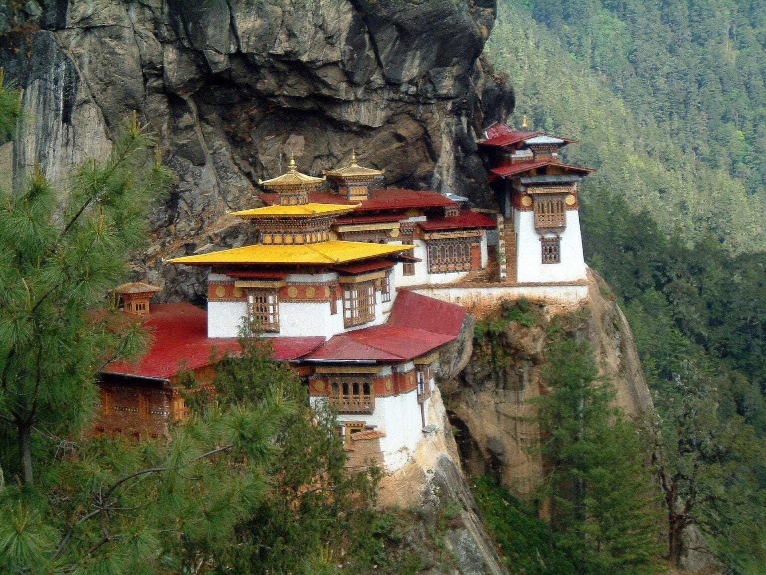 Klasztor-Taksang-Bhutan.jpg