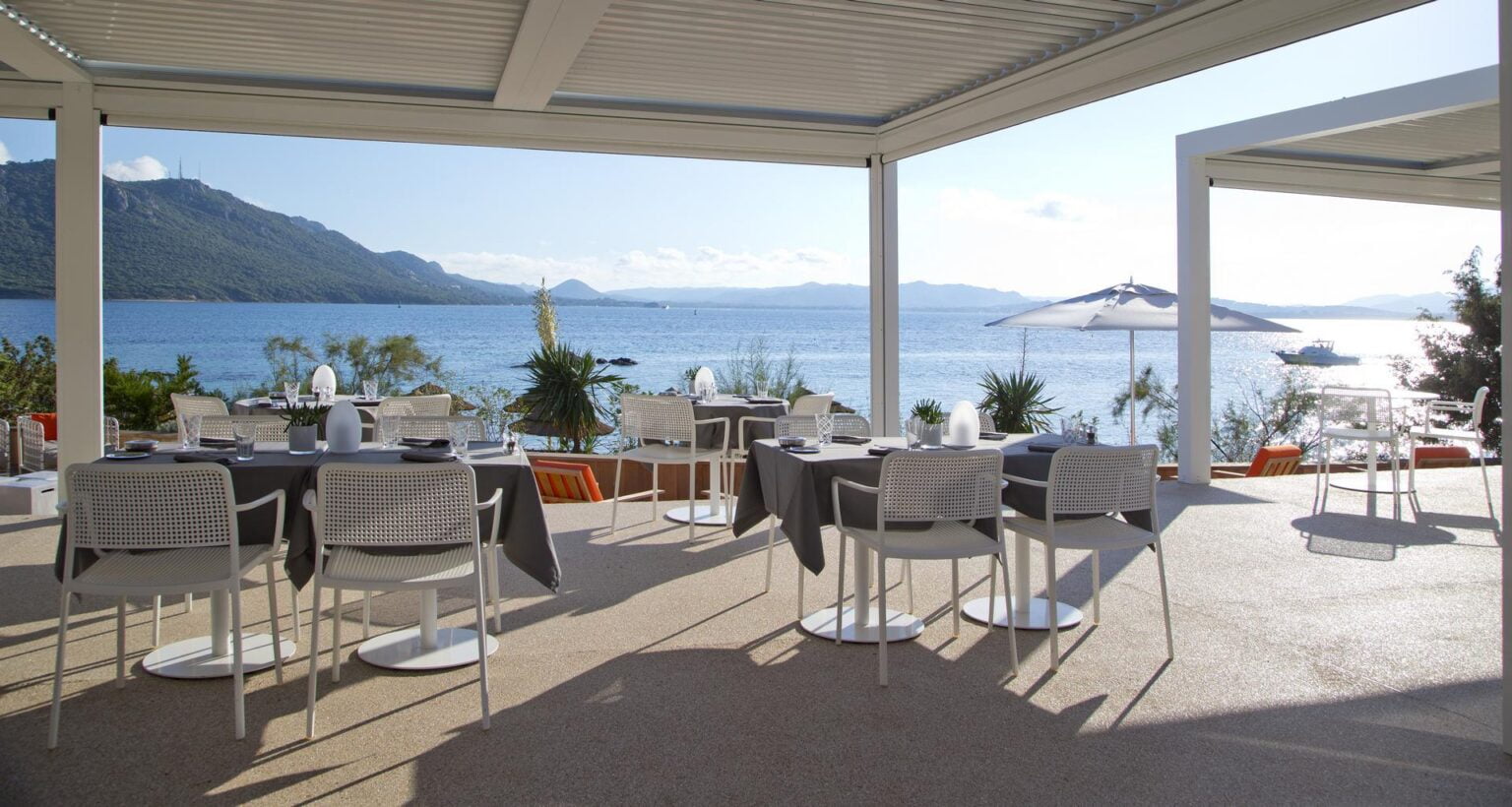 LA-PLAGE-Terrasse-Restaurant.jpg