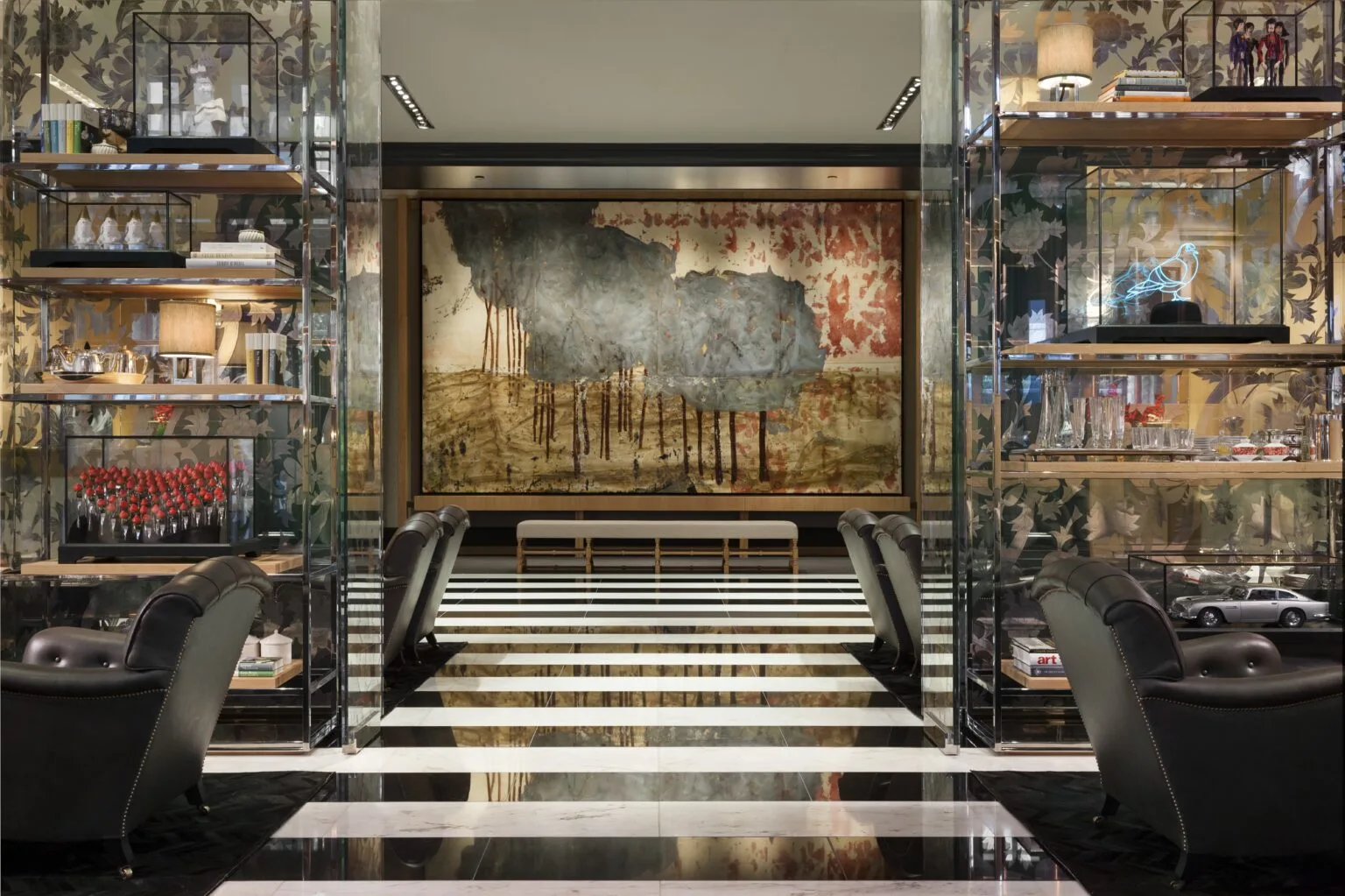 LDN_61383695_Rosewood_London_Lobby_3.jpg