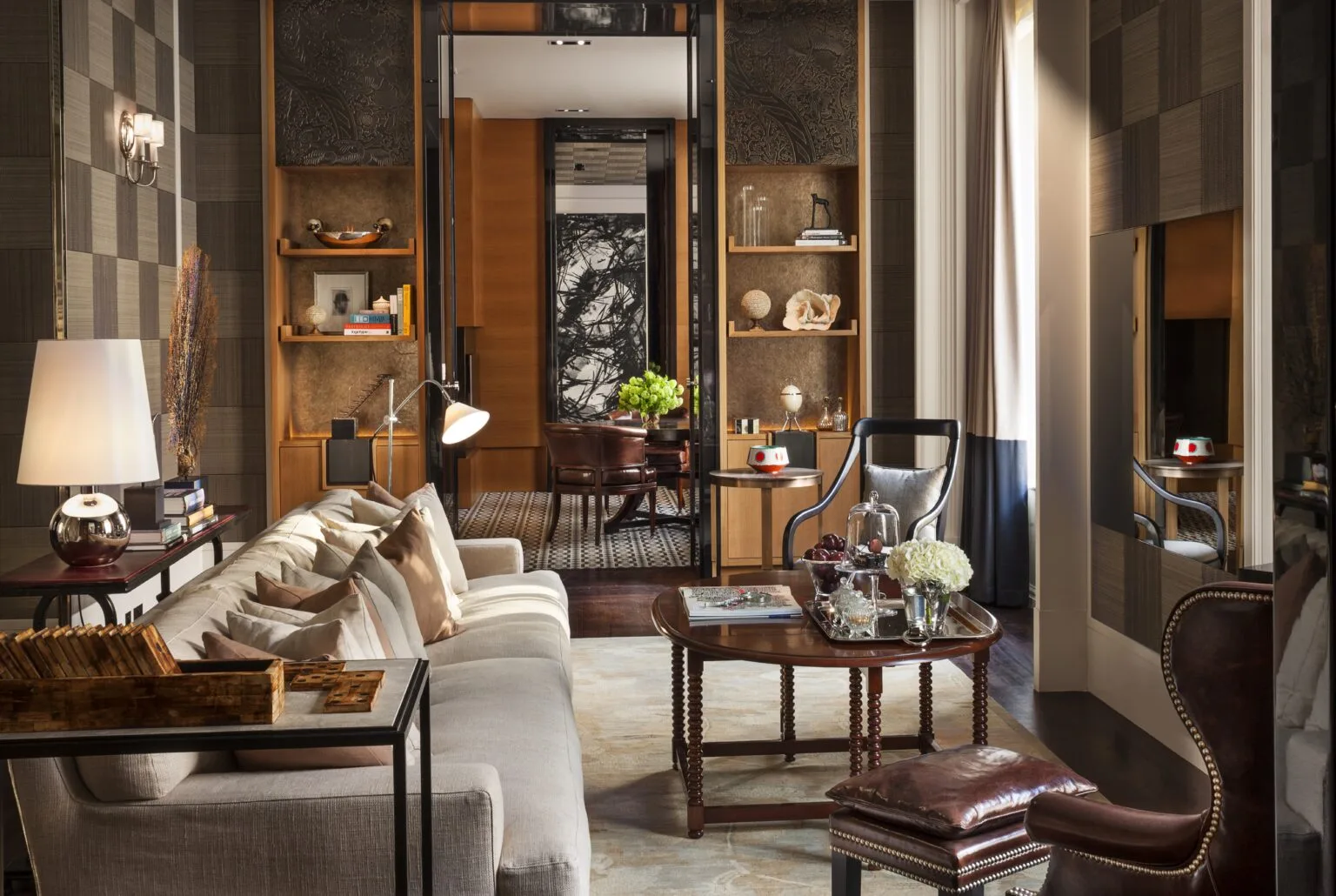 LDN_61384098_Rosewood_London_Manor_House_Suite_Living_Area_1.jpg