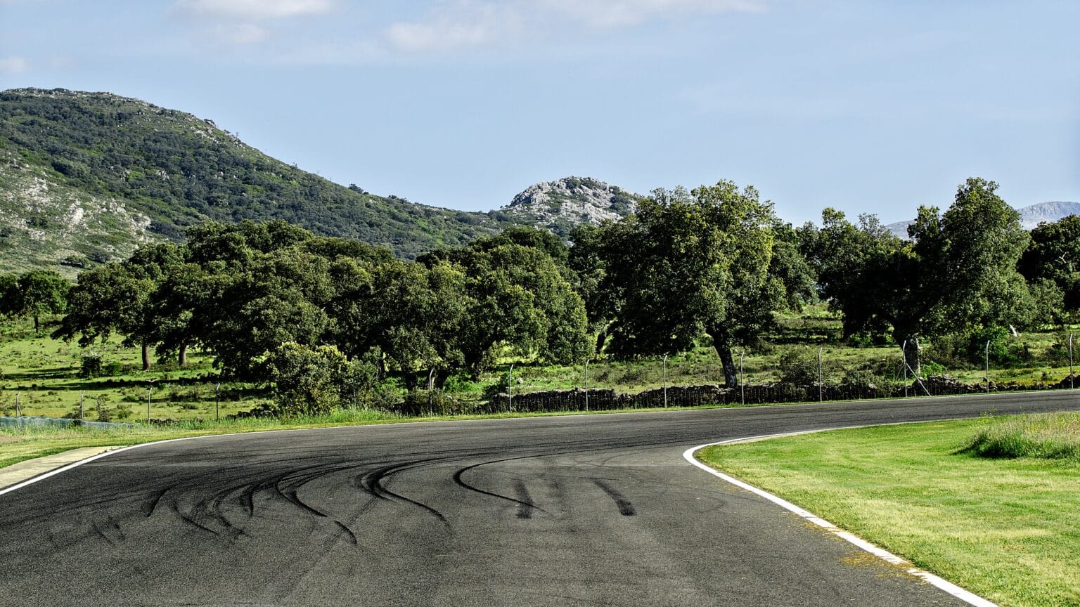 LF-ASCARI-RACE-RESORT-8266.jpg