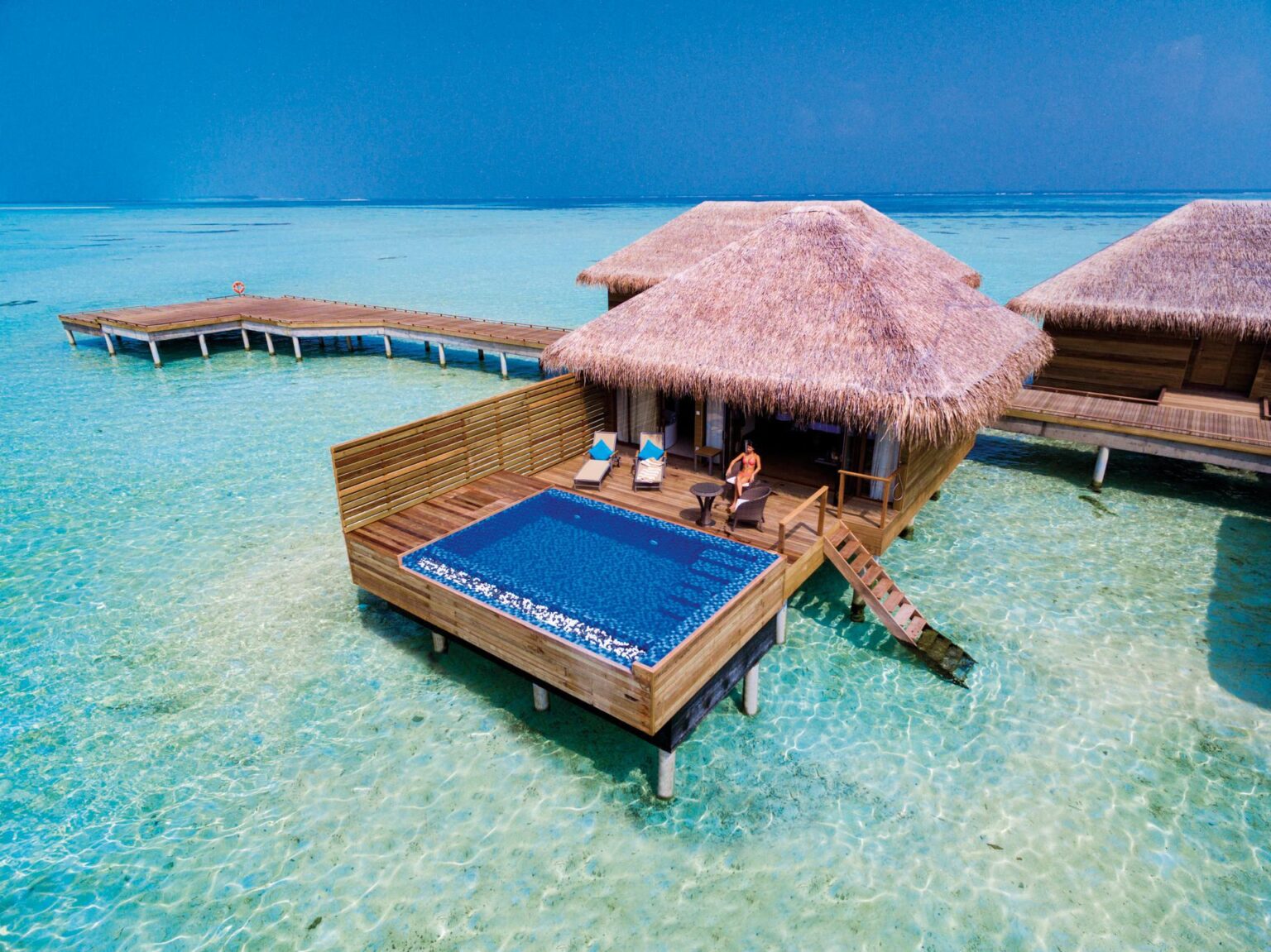 Lagoon-Suite-Pool-026.jpg