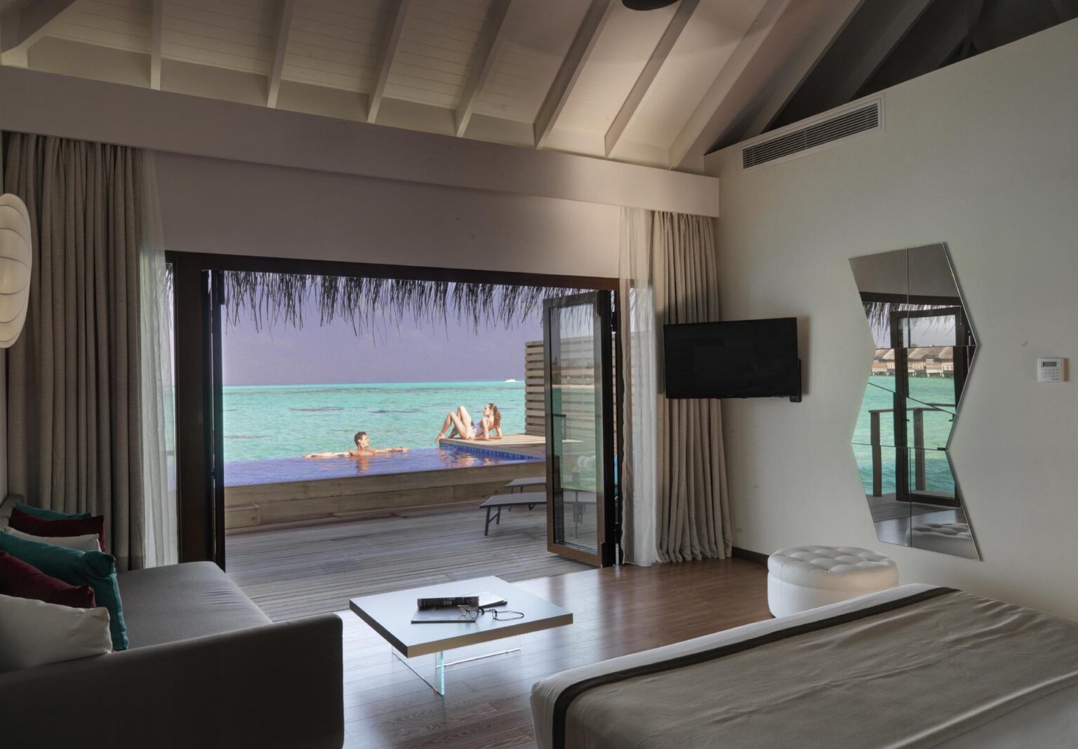 Lagoon-Suite-Pool-4.jpg