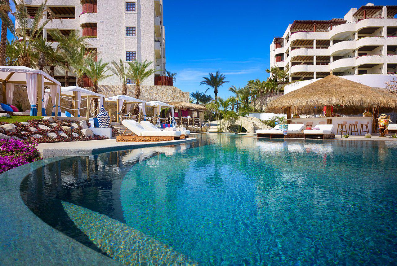 Las-Ventanas-al-Paraiso-A-Rosewood-Resort-basen.jpg