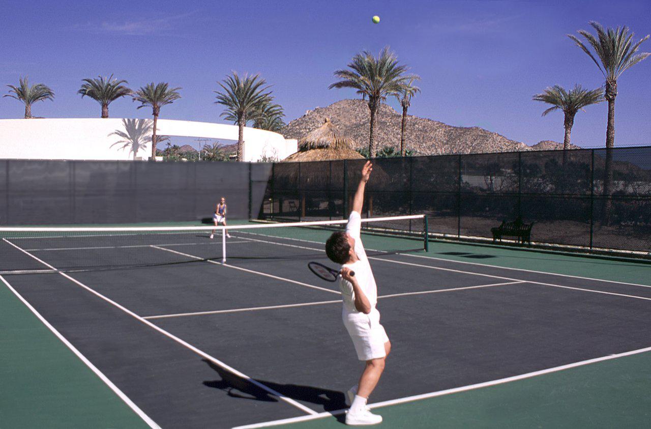 Las-Ventanas-al-Paraiso-A-Rosewood-Resort-tenis.jpg