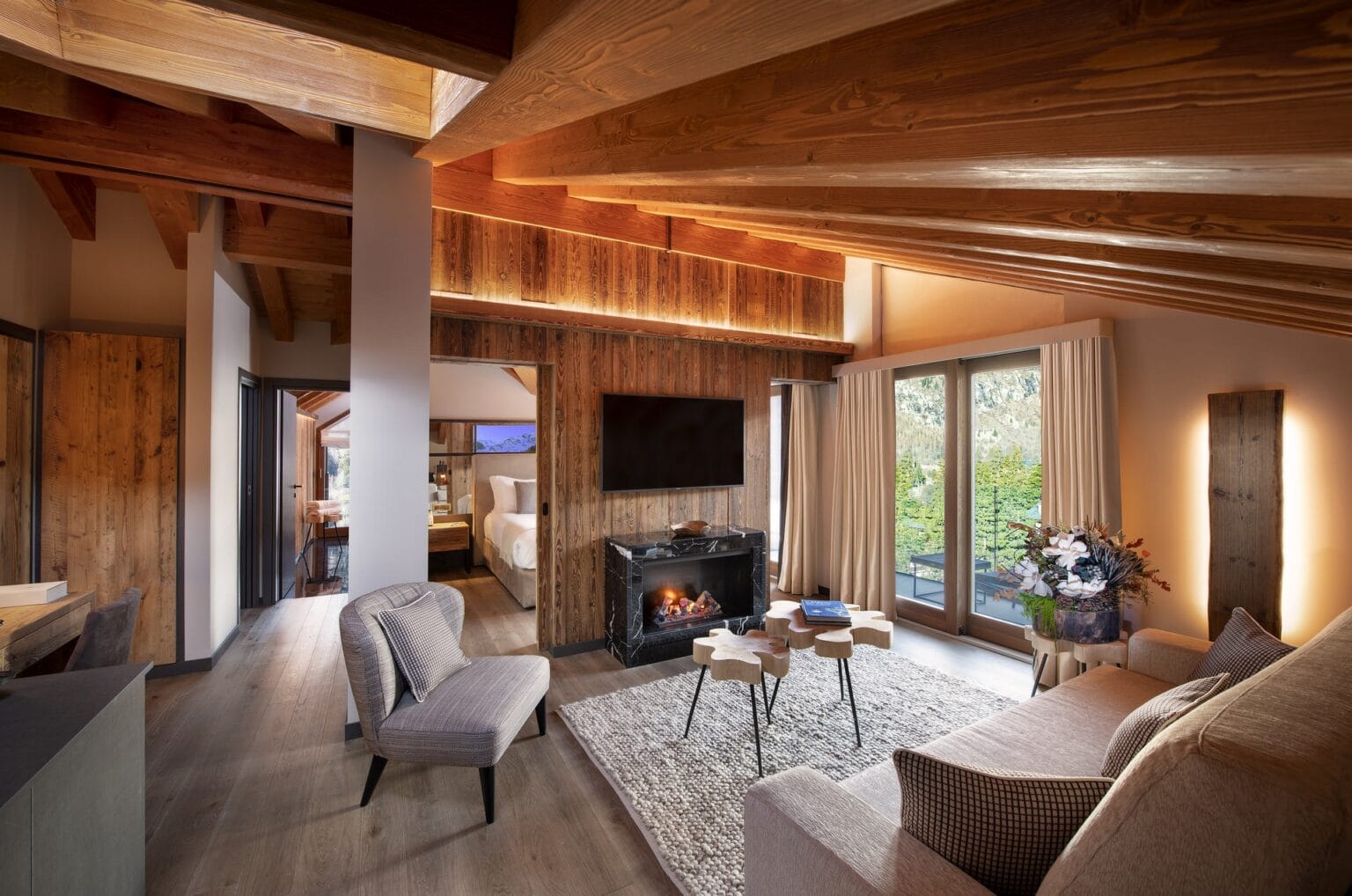 Le-Massif_Roof-Top-Suite_Living-Room.jpg