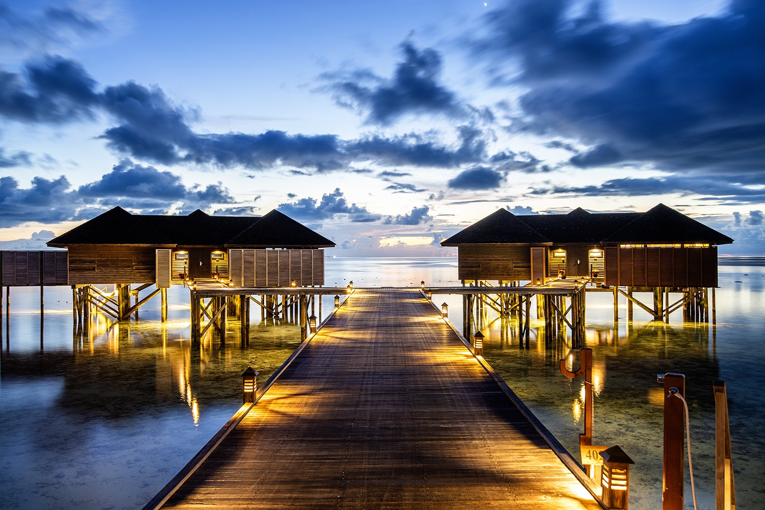 https://carter.eu/wp-content/uploads/2023/11/Lily-Beach-Maldives-luksusowe-hotele-na-Malediwach-ekskluzywne-wczasy-na-Malediwach-wakacje-z-rodzina-na-Malediwach-19.jpg