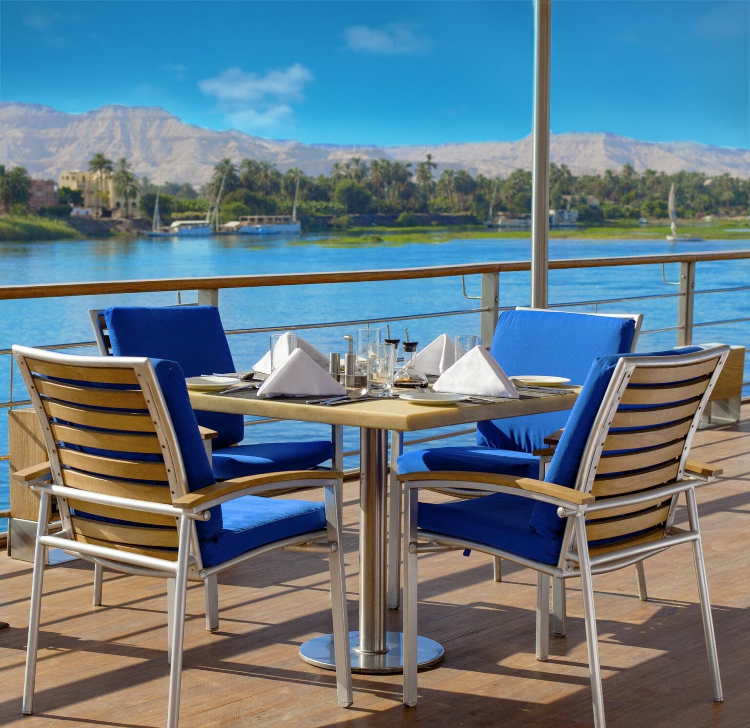 Lunch-on-the-top-deck-The-Oberoi-Zahra-Luxury-Nile-Cruiser-Egypt.jpg