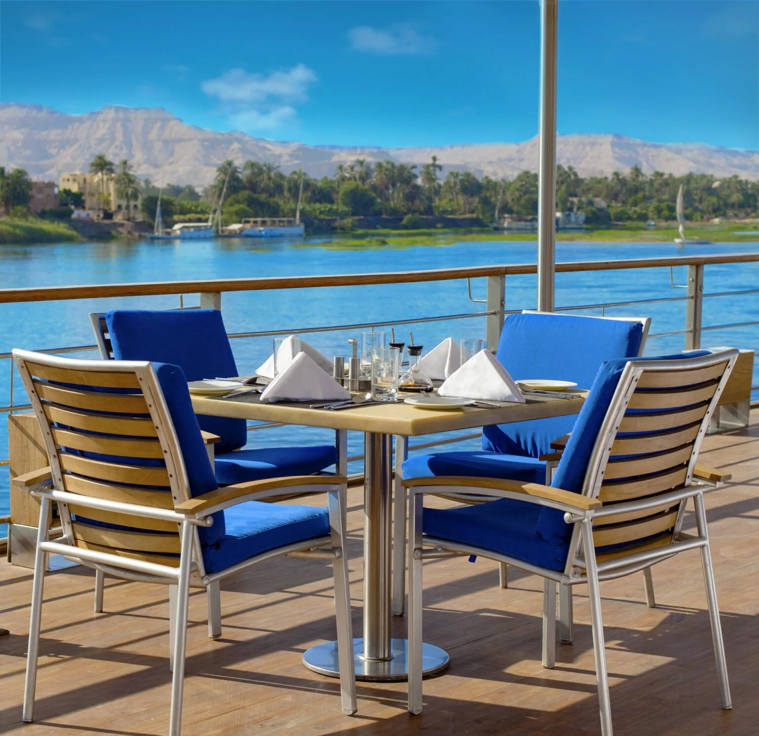 Lunch-on-the-top-deck-The-Oberoi-Zahra-Luxury-Nile-Cruiser-Egypt.jpg