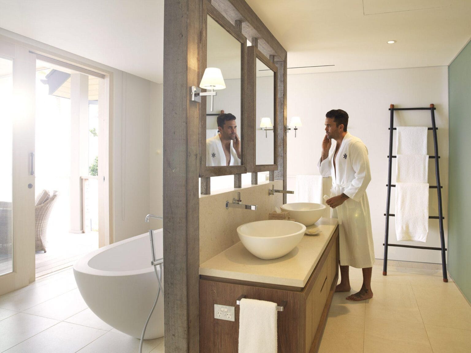 Luxury-Residence-Bathroom.jpg