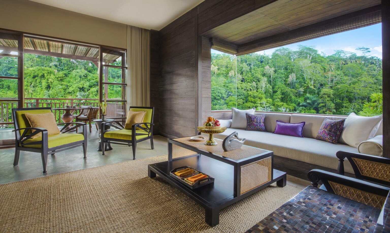 Mandapa-Suite_Living-Room.jpg