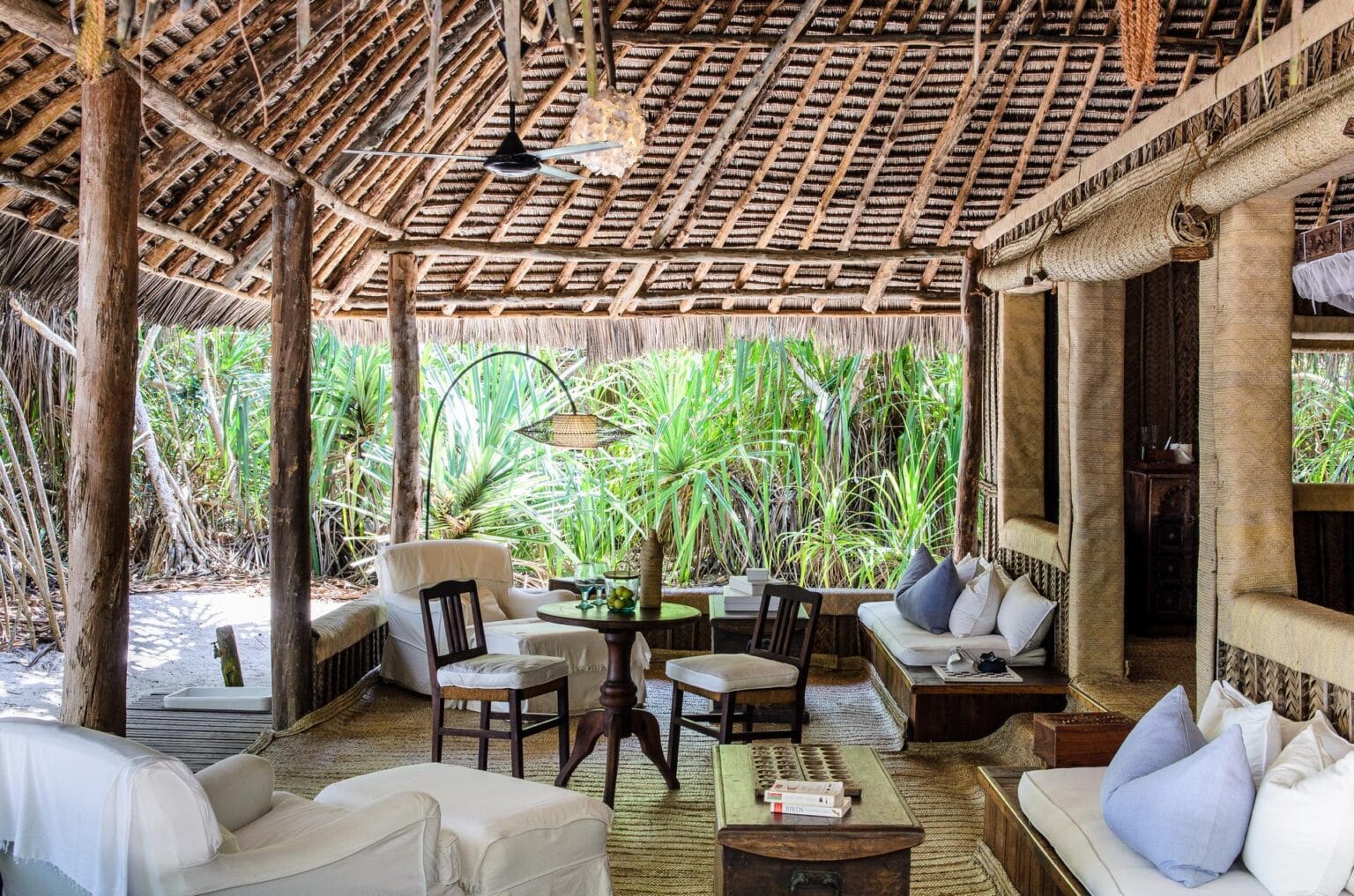 Mnemba-Island-Lodge-Zanzibar-5.jpg