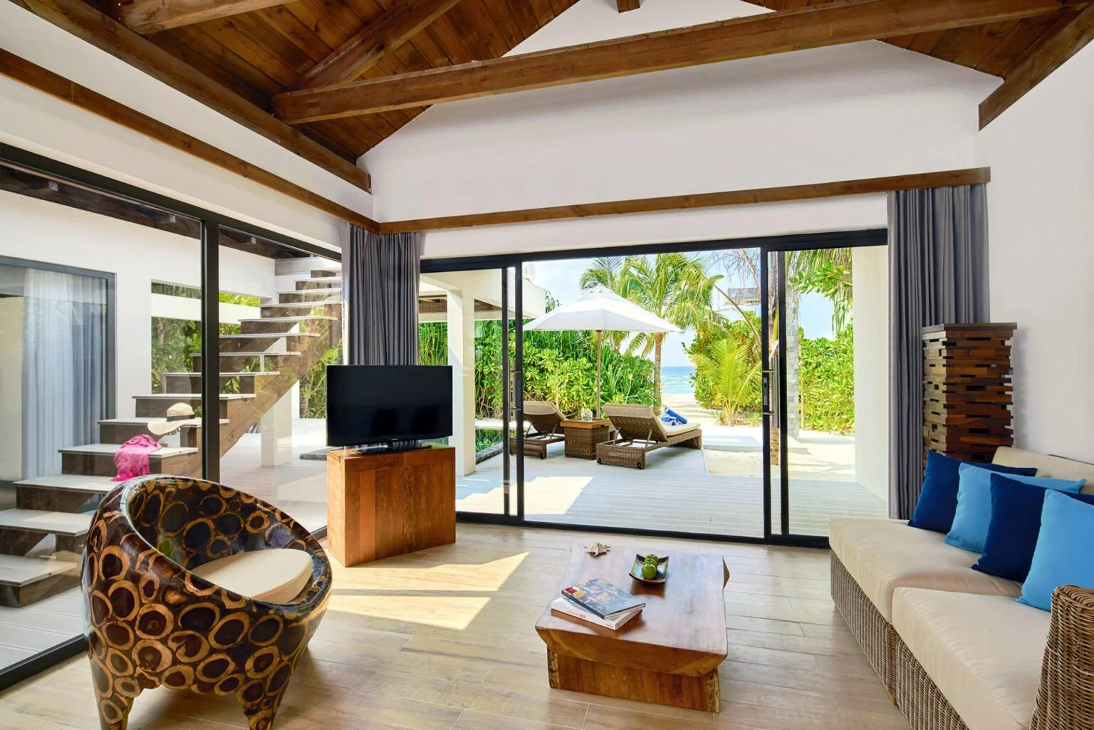 Movenpick-Kuredhivaru-Maldives-luxury-hotels-in-the-Maldives-exclusive-holidays-in-the-Maldives-tailor-made-holidays-in-the-Maldives-13.jpg