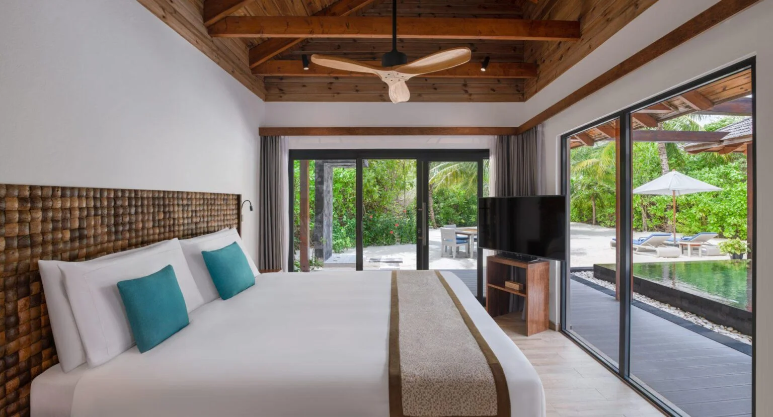 Movenpick-Kuredhivaru-Maldives-luxury-hotels-in-the-Maldives-exclusive-holidays-in-the-Maldives-tailor-made-holidays-in-the-Maldives-28.jpg