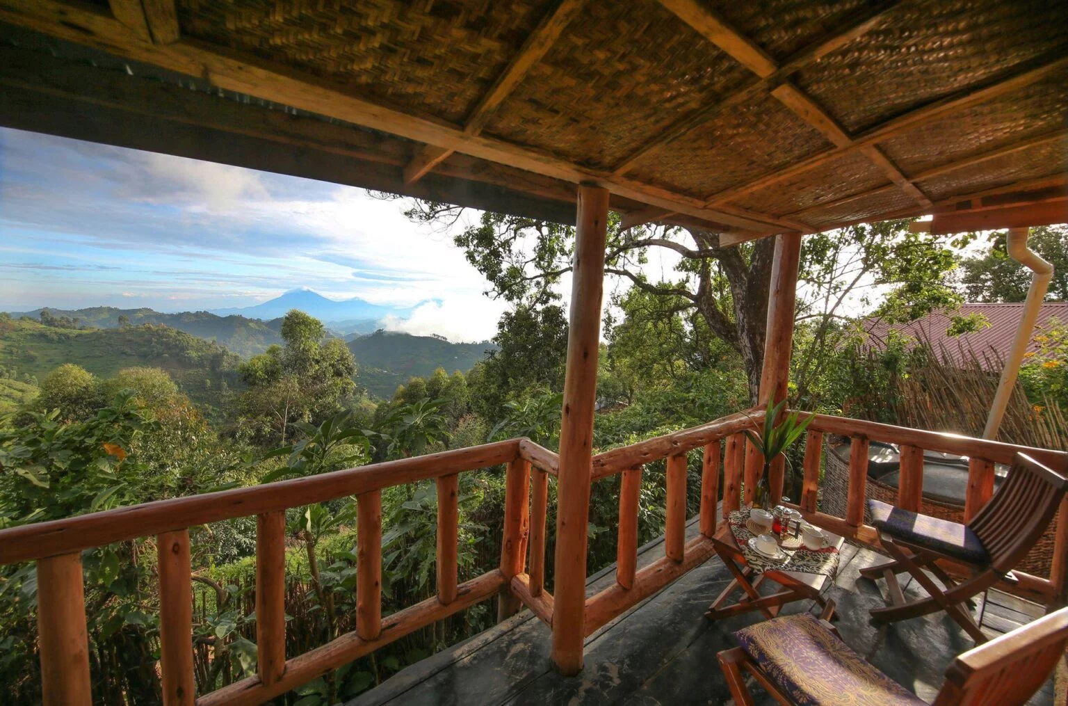NBGL-dining-FRONT-BALCONY.jpg