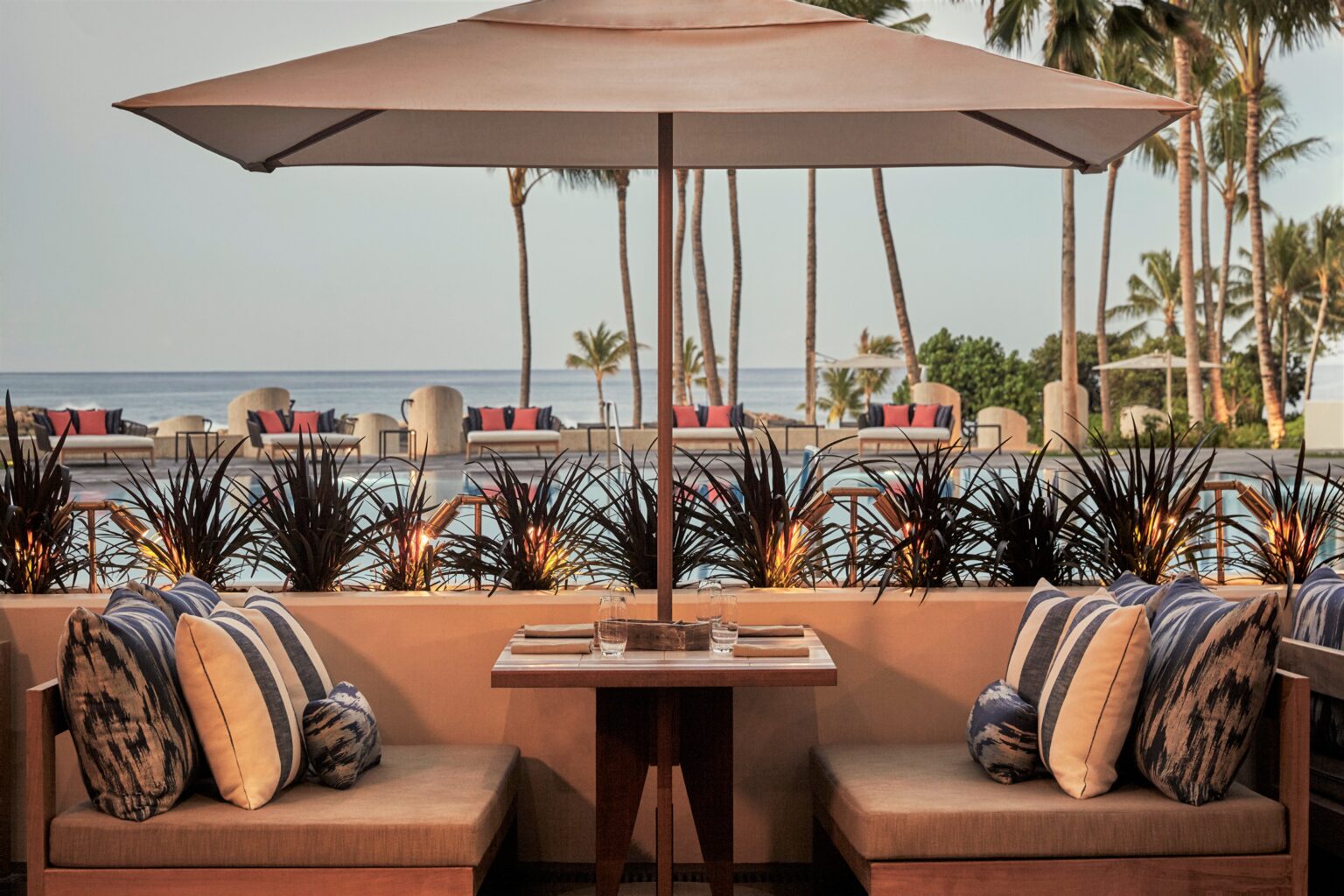 Four Seasons Resort Oahu at Ko Olina restauracja przy plaży