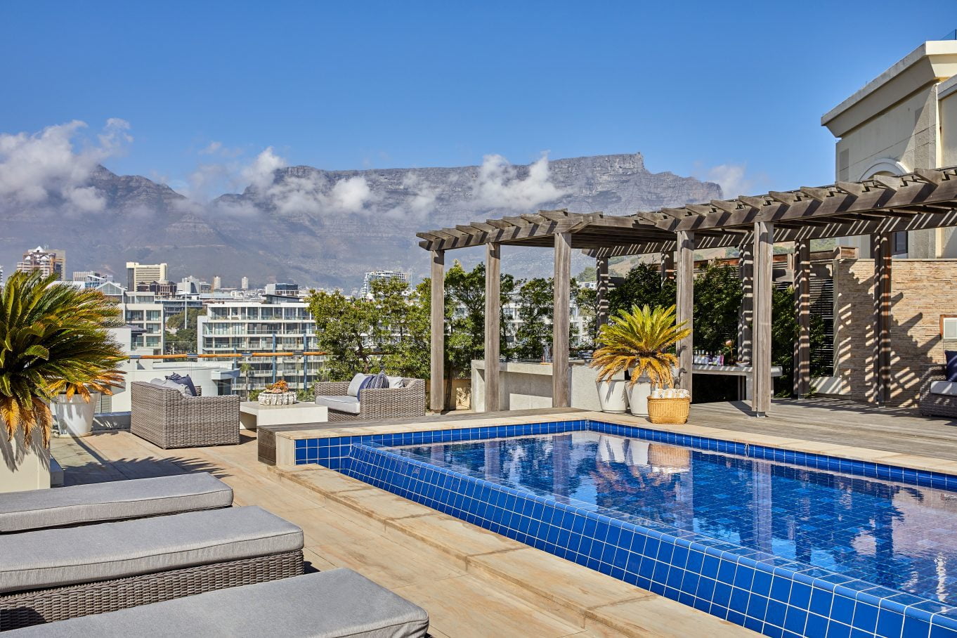 OneOnly-Cape-Town-luksusowe-hotele-w-Kapsztadzie-ekskluzywne-wczasy-w-RPA-wycieczki-do-Kapsztadu-szyte-na-miare-22.jpg