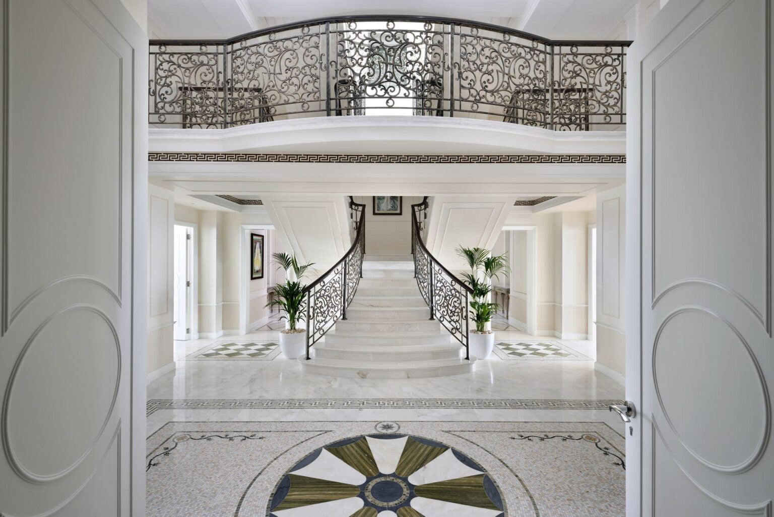 Palazzo Versace Dubai | CARTER.EU