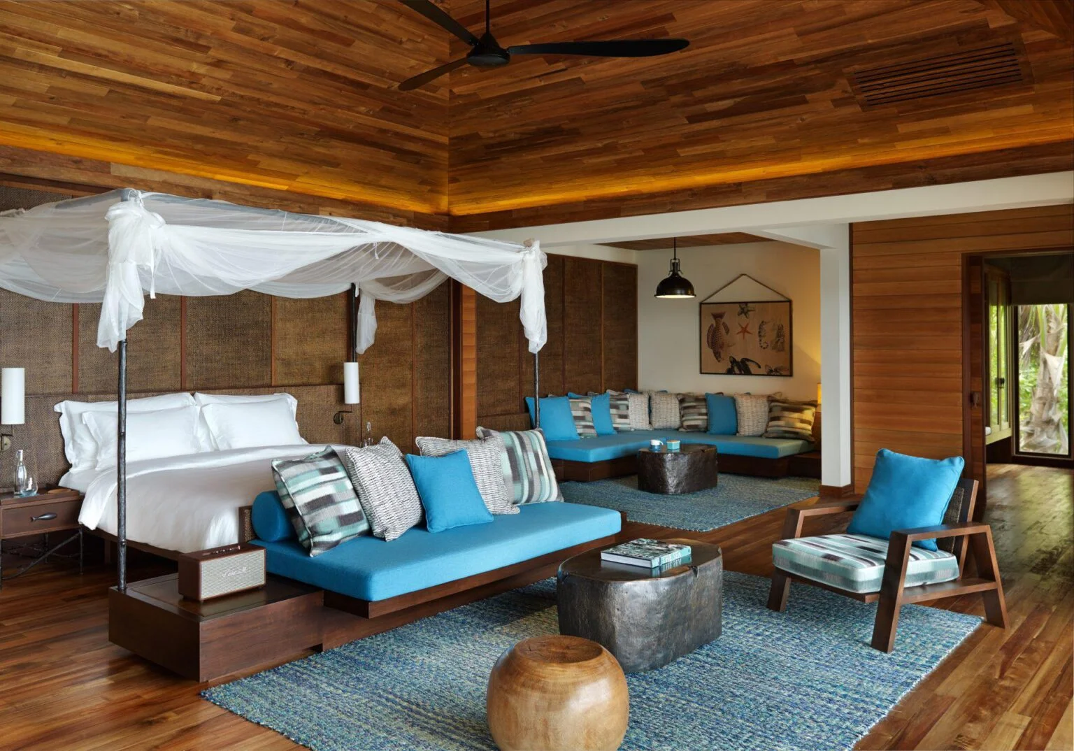 Pasyon_Pool_Villa_bedroom_6733-ORIGINAL.jpg