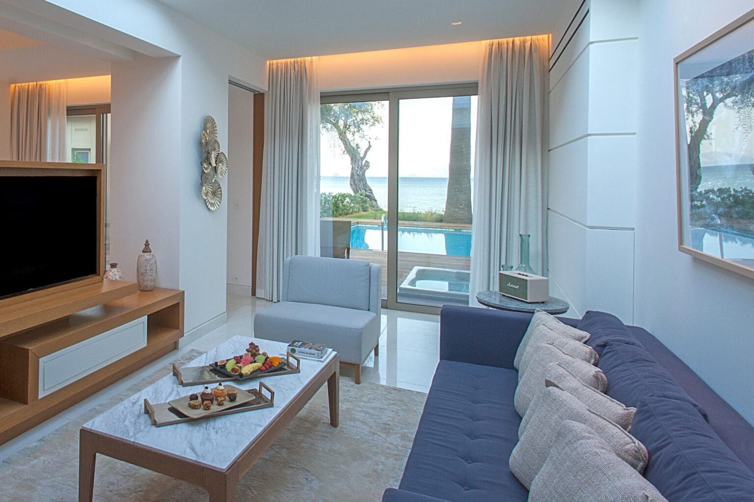 Pavilion-Suite-Sea-View-Living-Room.jpg