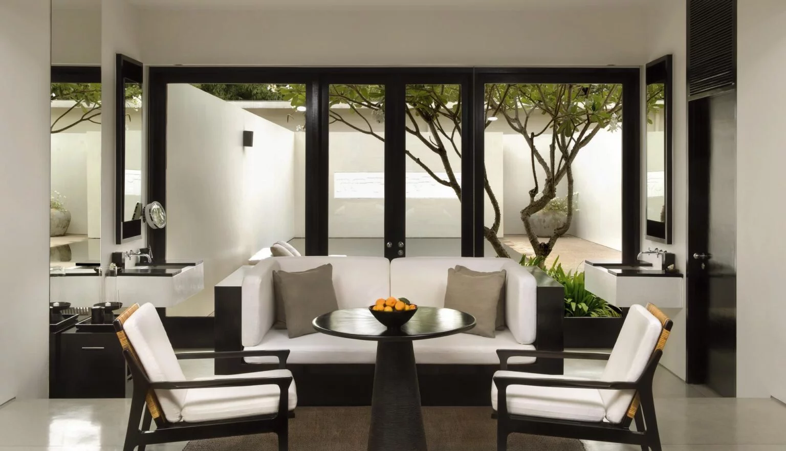 Pool-suite_High-Res_6633.jpg