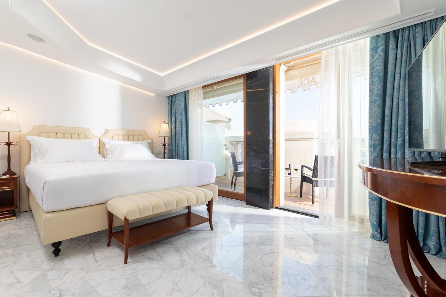 Presidential-Suite-005_WebRes.jpg