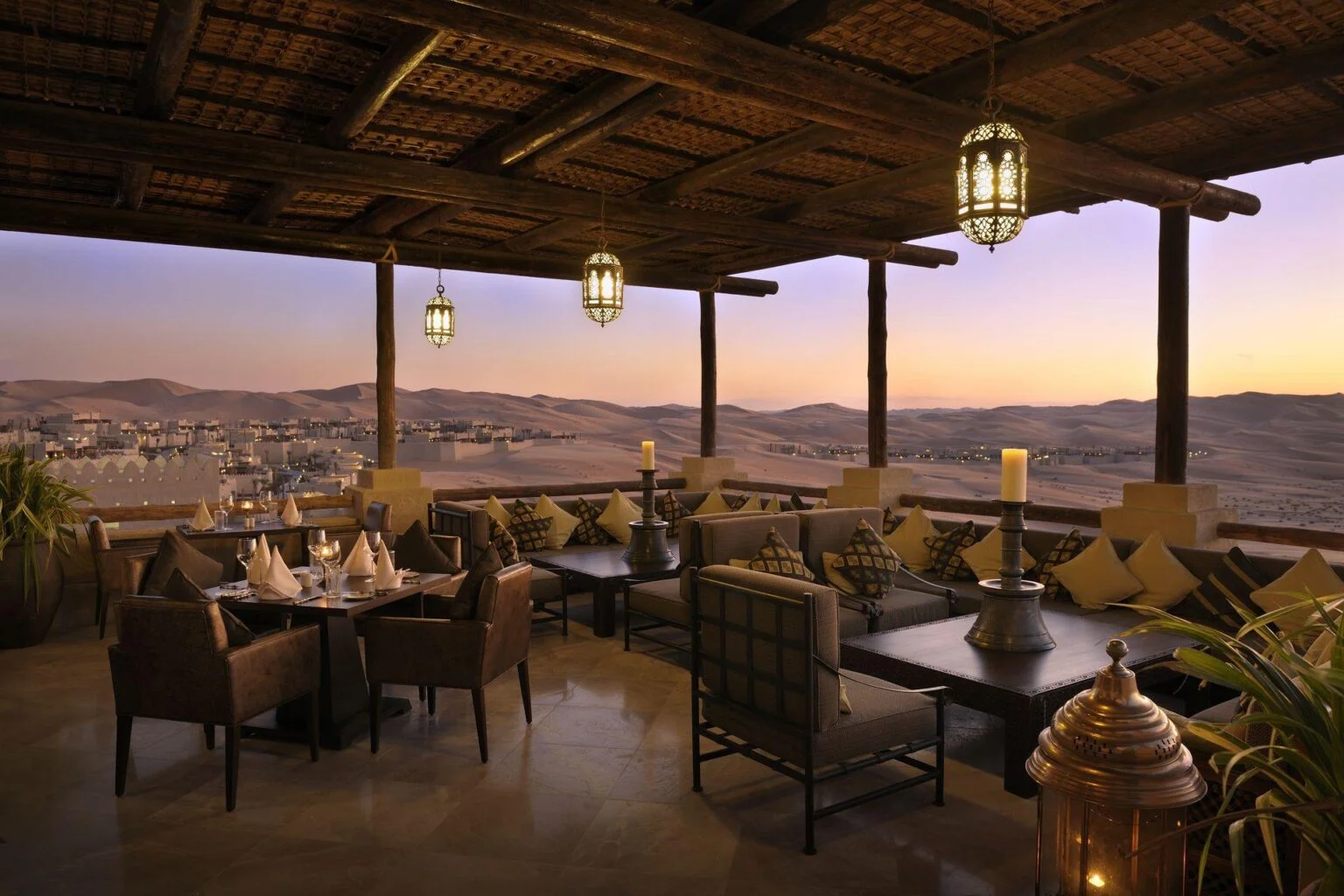 QASR_H_FB-00013.Suhail-Terrace.jpg