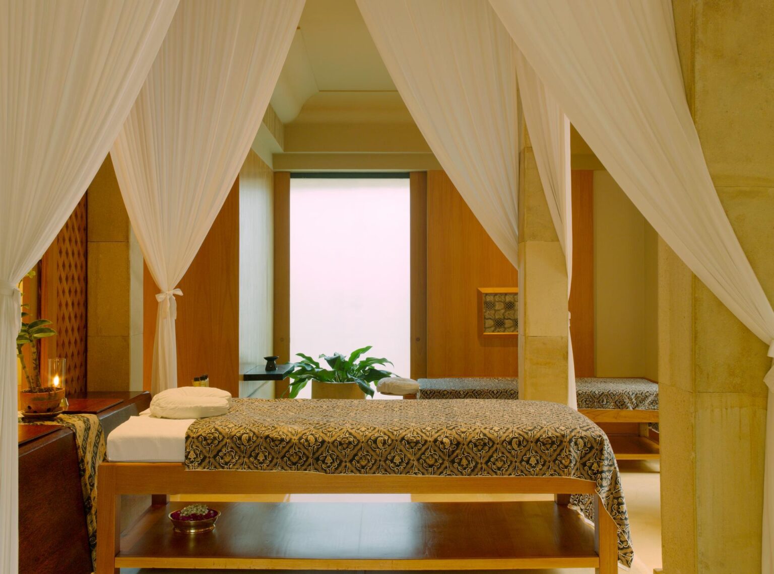 RS226_Amanjiwo-Spa-Suite.jpg