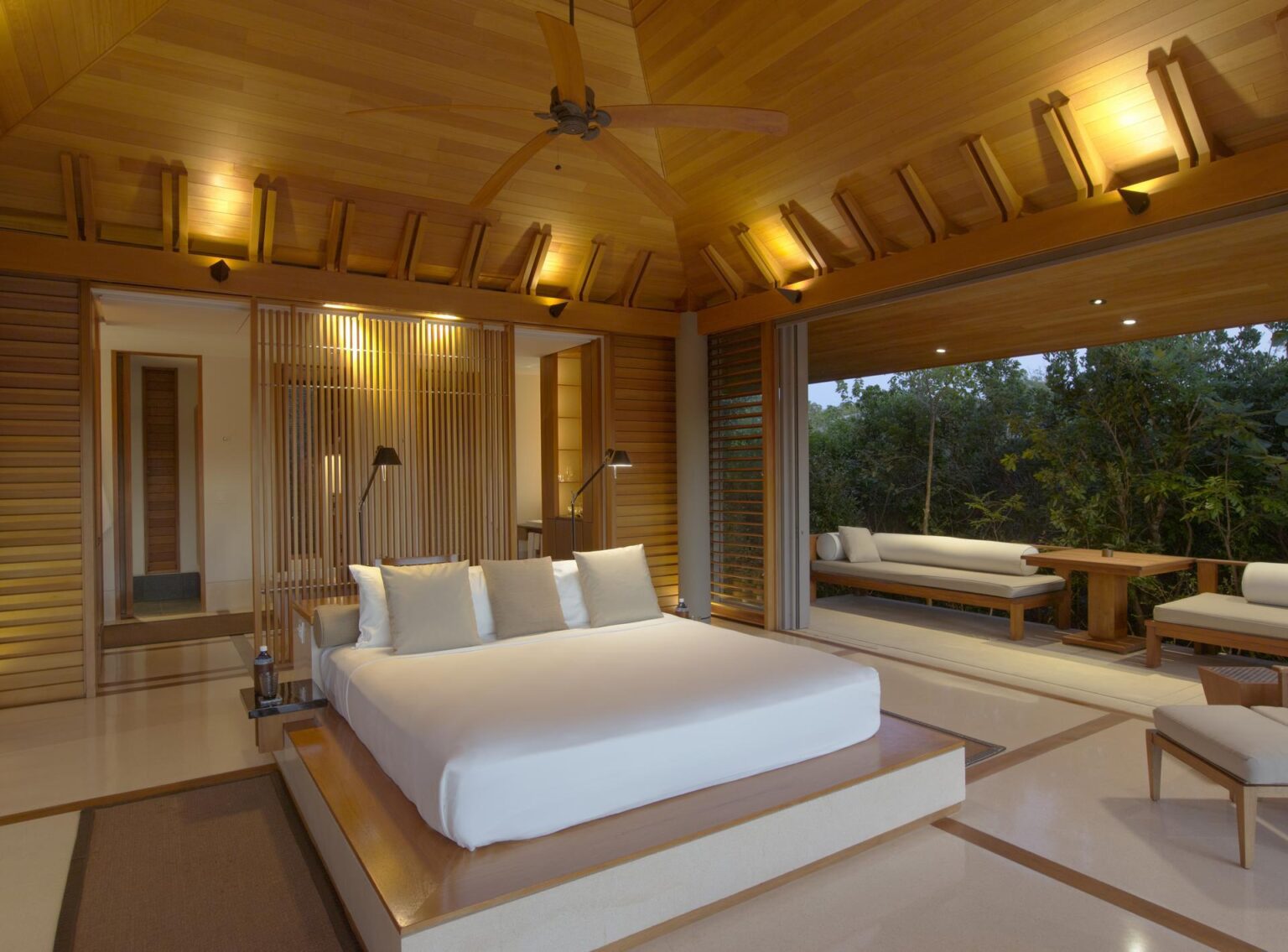 RS679_Amanyara-Pavilion-Bedroom.jpg