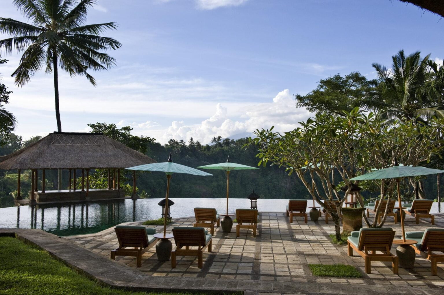 RS984_Amandari-Swimming-Pool.jpg