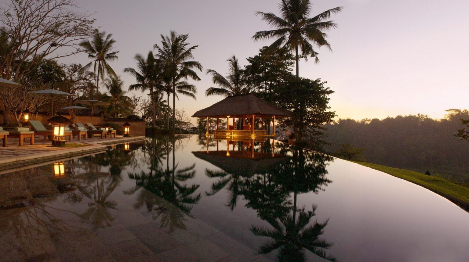RS991_Amandari-Swimming-Pool.jpg