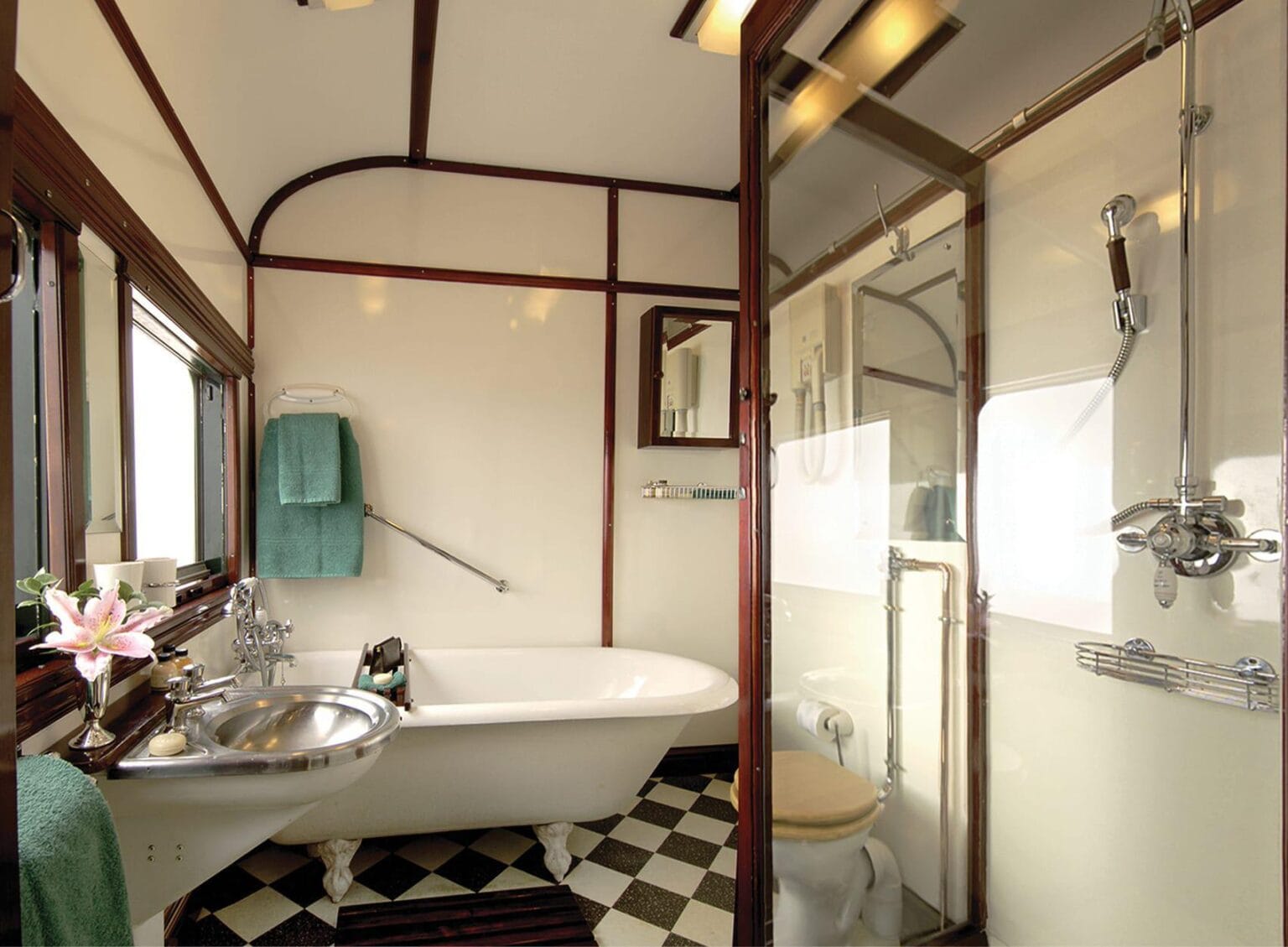 RVR-RoyalBathroom-HRes.jpg