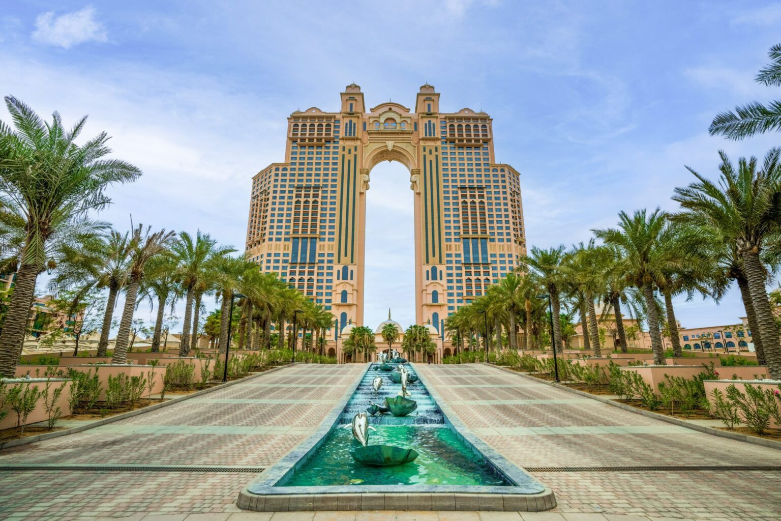 Rixos-Marina-Abu-Dhabi-luksusowe-hotele-w-ZEA-ekskluzywne-wczasy-w-Abu-Dhabi-szyte-na-miare-najlepsze-hotele-w-Abu-Dhabi-rodzinne-hotele-w-Emiratach-Arabskich-4.jpg
